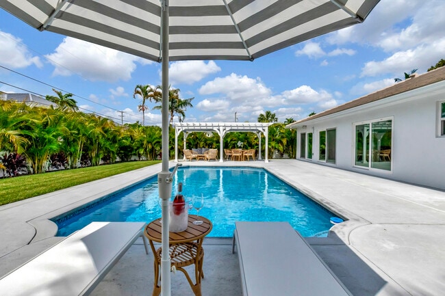 Building Photo - 530 NW 14th St