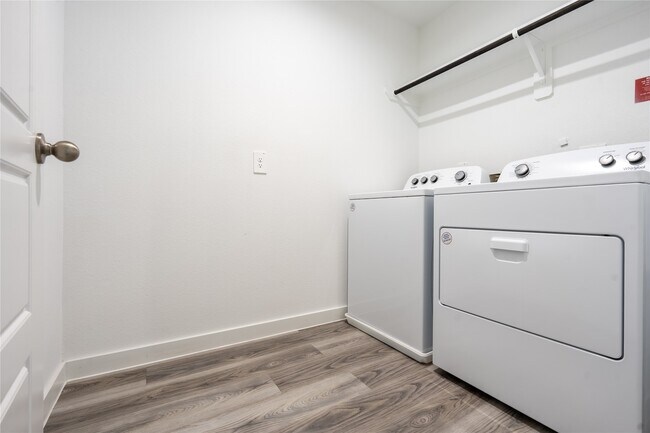 Building Photo - 12327 Brandenburg Gate Rd