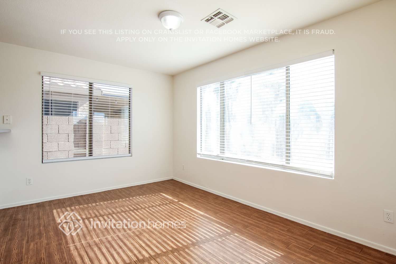 Building Photo - 8255 W Willow Ave