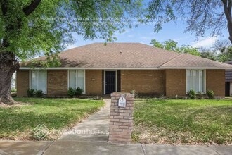 Building Photo - 6616 Braddock Pl