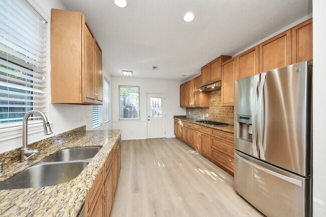 Building Photo - 10743 Boardwalk St