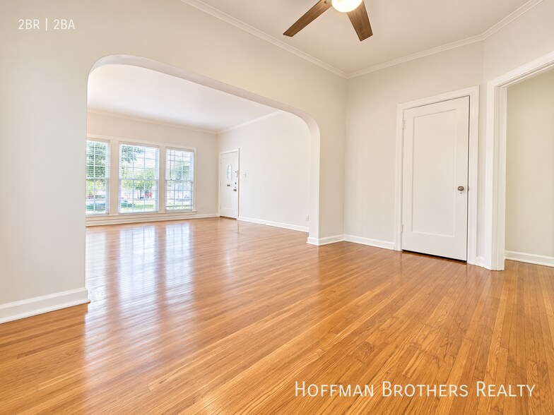 Building Photo - 506 N Genesee Ave