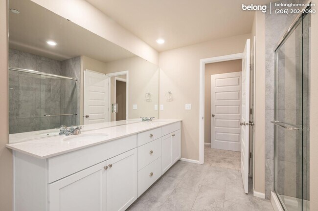 Building Photo - 3878 79th Dr NE