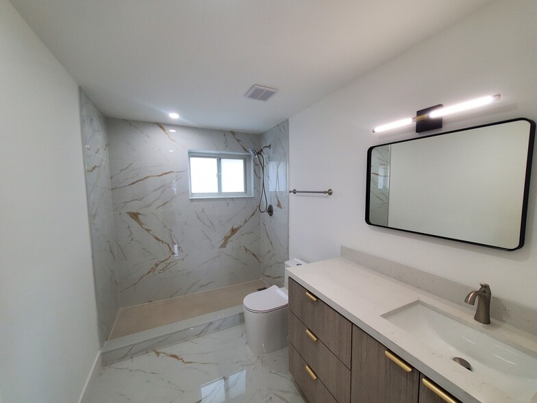 Building Photo - 91 NW 51st Pl