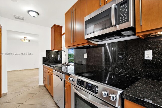 Building Photo - 6890 SW 51st St