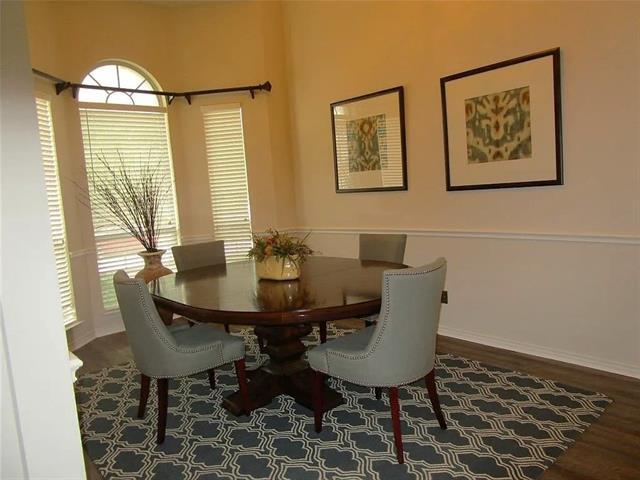 Building Photo - 5815 Willow Wood Ln