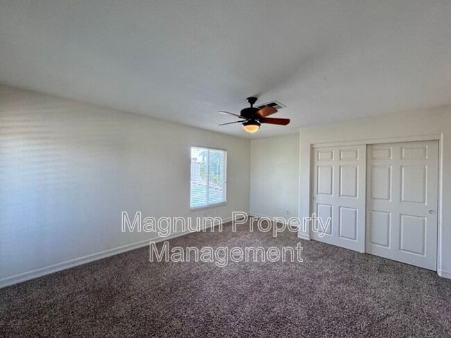 Building Photo - 44780 Rutherford St