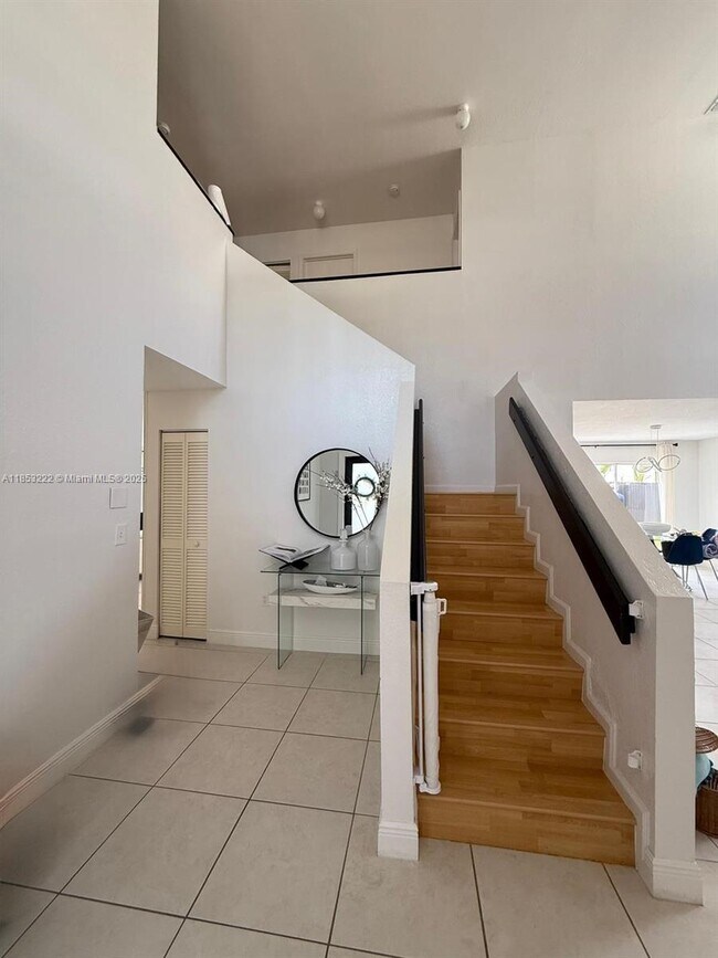 Building Photo - 9740 SW 155th Ave
