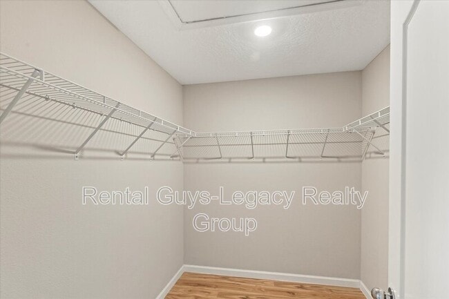 Building Photo - 12667 Josslyn Ln