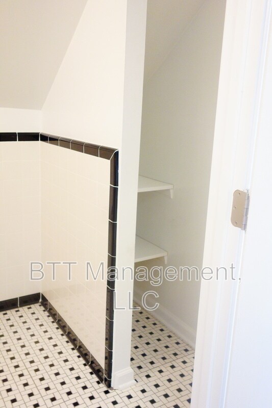 Building Photo - 8401 Flower Ave