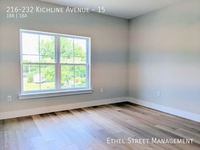 Building Photo - 216-232 Kichline Avenue-15