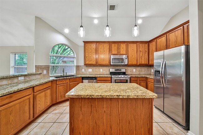 Building Photo - 14526 Red Tailed Hawk Ln