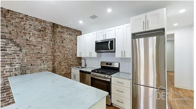 Building Photo - 3 bedroom in brooklyn NY 11210