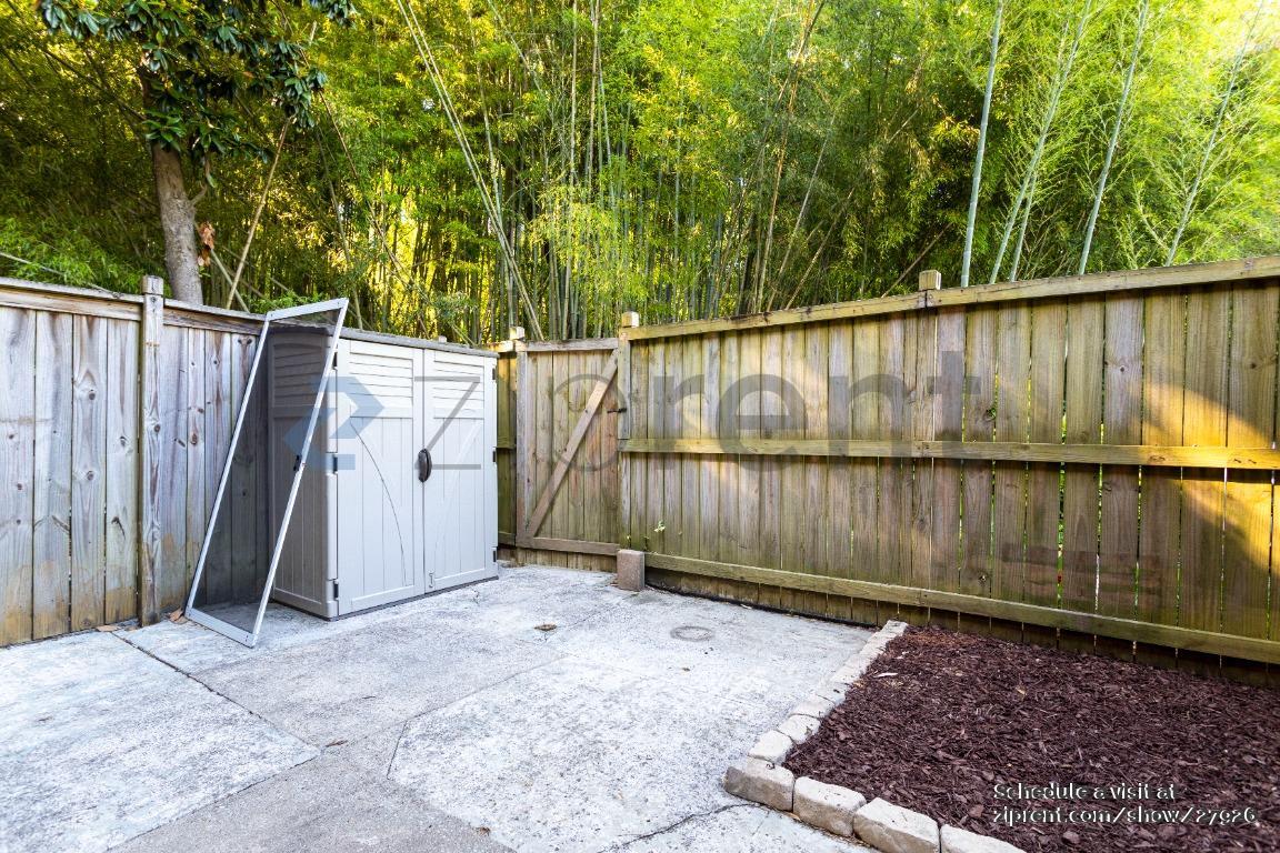 Building Photo - 100 Biscayne Dr NW