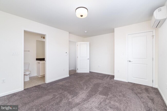 Building Photo - 1134 Franklin St