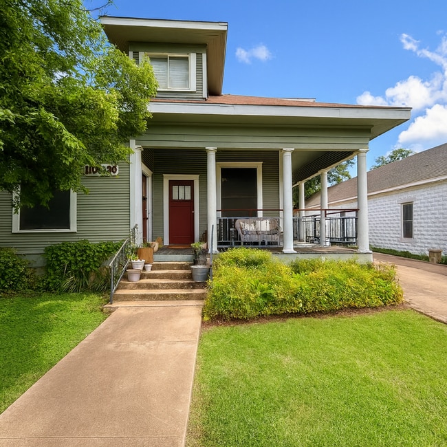 Building Photo - 110 E 30th St