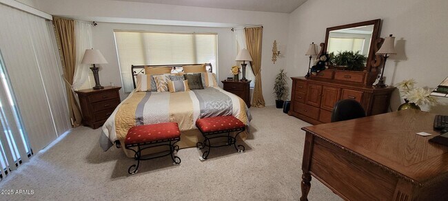 Building Photo - 13022 W Peach Blossom Dr