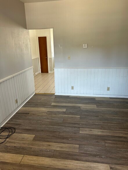 living room - 142 Liberty St
