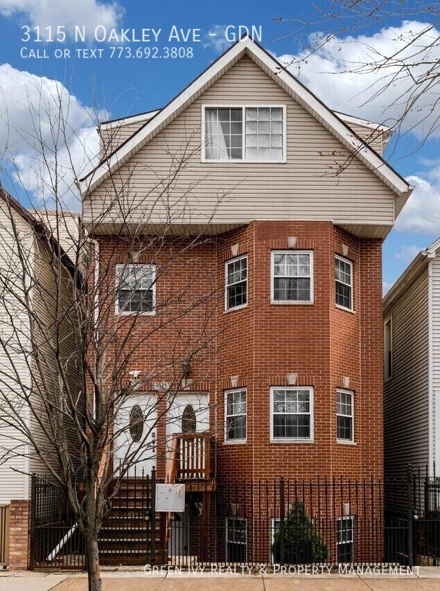 Primary Photo - 3115 N Oakley Ave