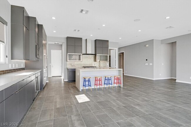 Building Photo - 3367 Stone View Ave