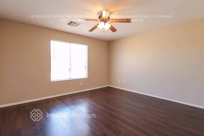 Building Photo - 14313 N 125th Dr