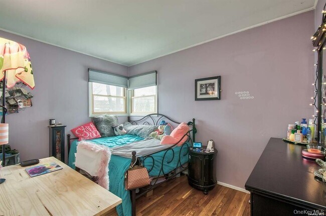 Building Photo - 15 Janet Dr