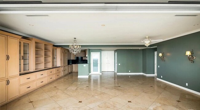 Building Photo - 9255 Doheny Rd