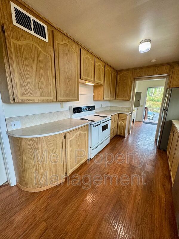 Building Photo - 2492 E Pickering Rd