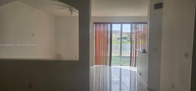 Building Photo - 7107 SW 165th Ave