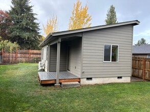 Building Photo - Charming NW Salem Home for Rent