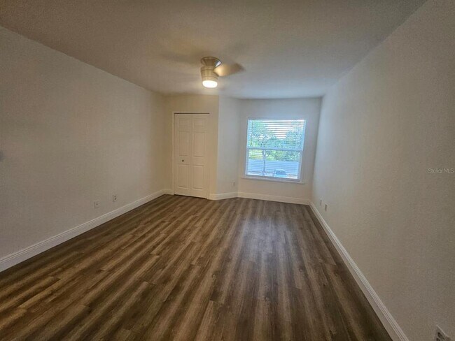 Building Photo - 7511 Seurat St