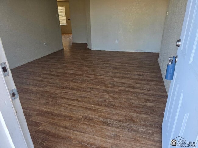 Building Photo - 11239 E 24th Pl