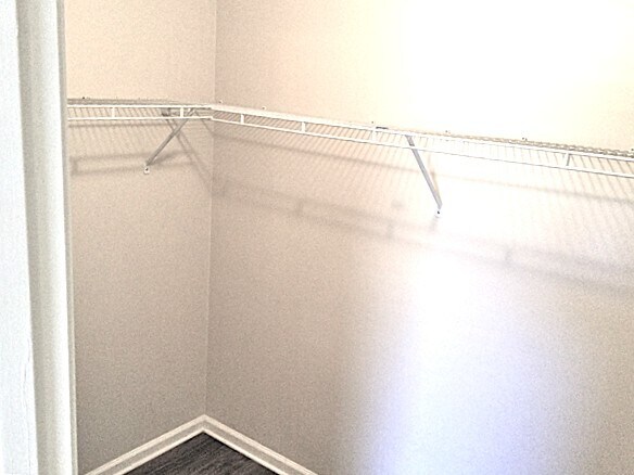 Building Photo - 4491 Cobblefield Cir W