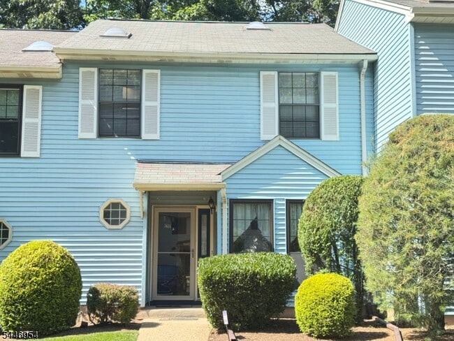Building Photo - 3606 Cricket Cir