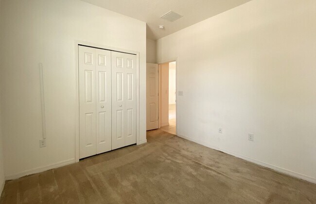 Building Photo - Stunning 3 Bed, 2 Bath Home in Gated Legac...