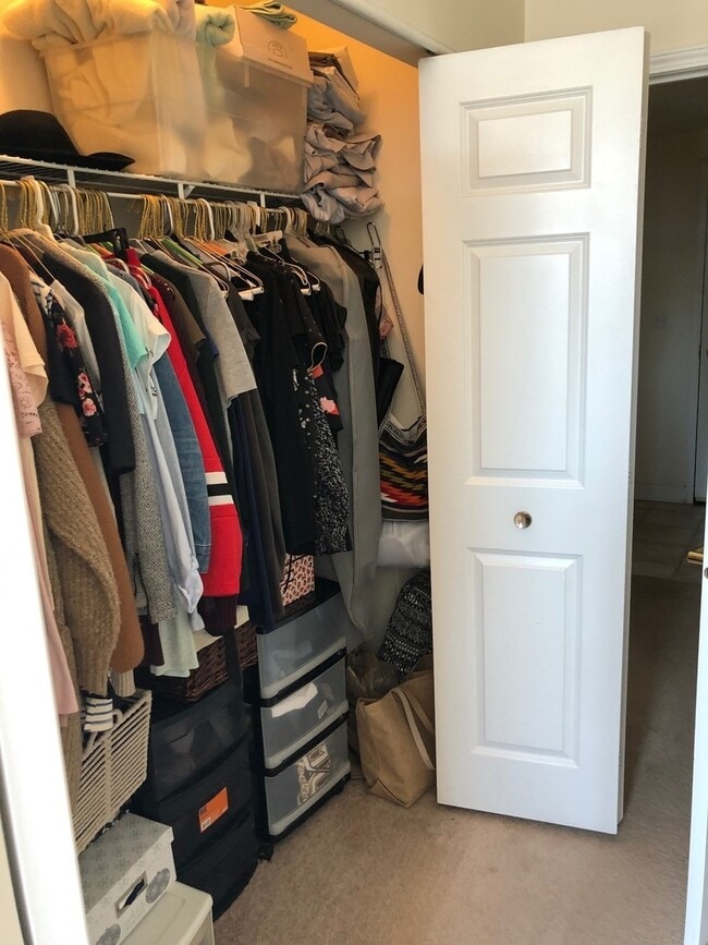 Building Photo - 400 W Ontario St