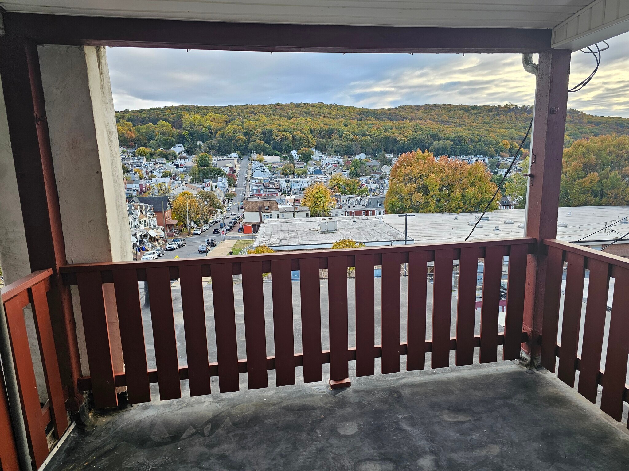 Building Photo - 1650 Mineral Spring Rd