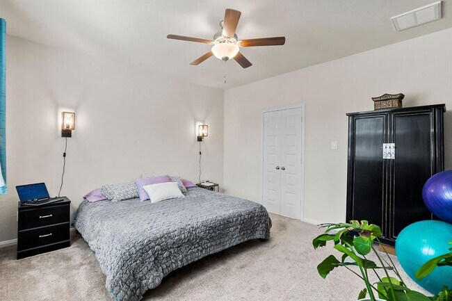 Building Photo - 7091 Silverleaf Oak St