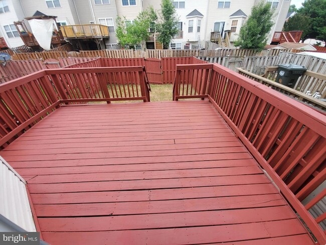 Building Photo - 3344 Vineland Pl