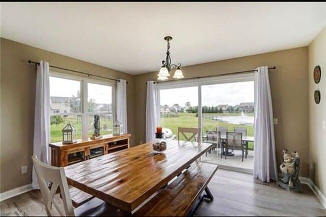 Building Photo - 8914 Red Hawk Ct