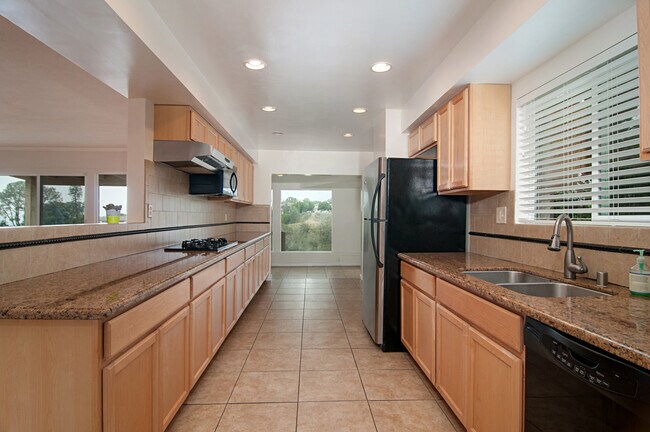 Building Photo - LIVE IN LA JOLLA!  LOVELY LA JOLLA HOME WI...