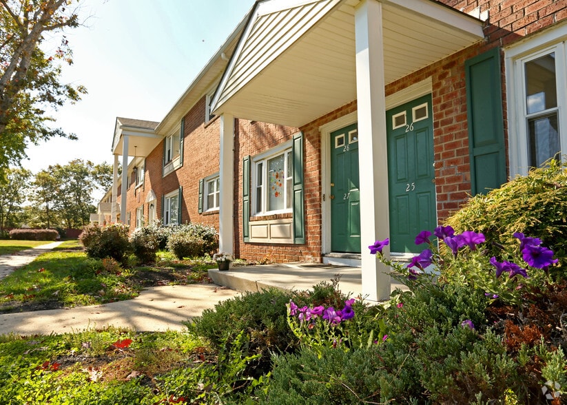 Building Photo - Walnut Bay Apartments