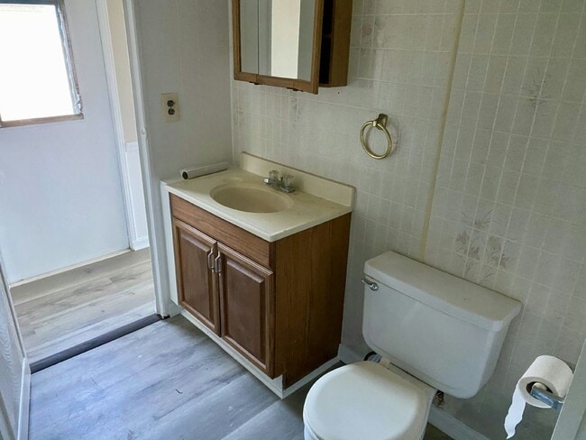 Building Photo - 1910 Enterprise Ave