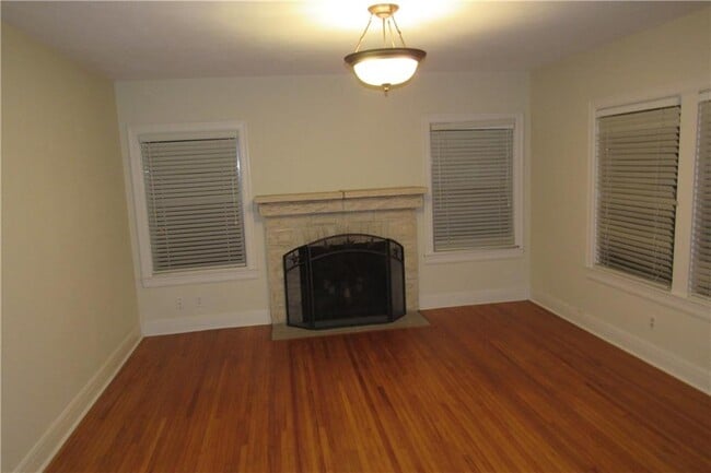 Building Photo - 3207 Cherry Ln