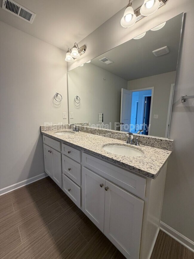 Building Photo - 342 Lanier Cir