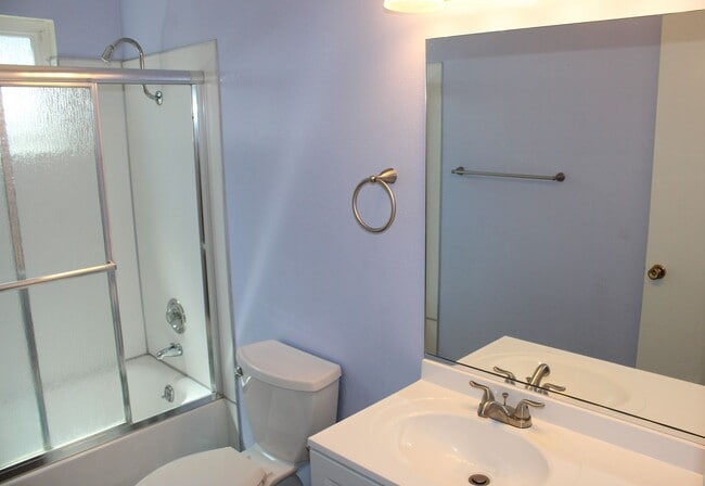 Building Photo - 1513 Dana Way
