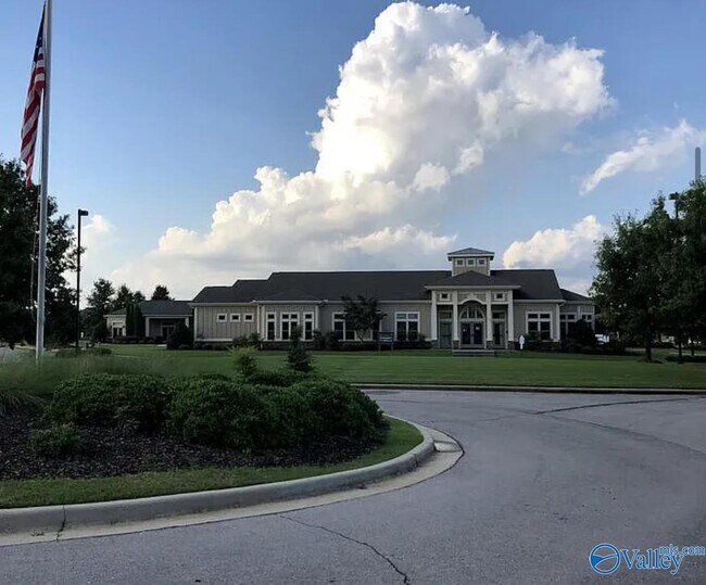 Building Photo - 103 Woodsbrook Pl SW