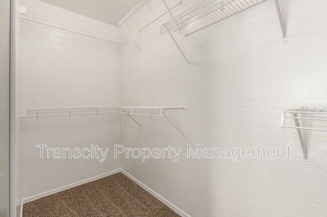 Building Photo - 39672 N Webb Cir