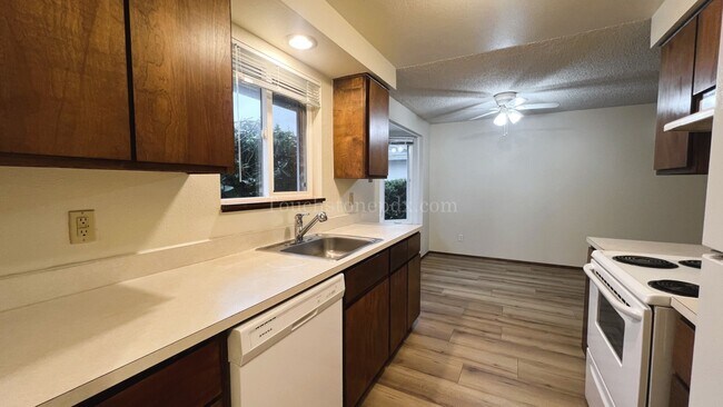 Building Photo - Updated 2 Bedroom Featuring New Plank Flooring