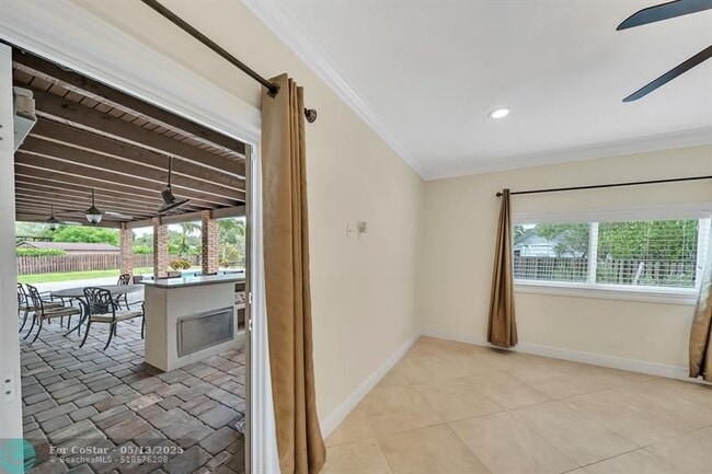 Building Photo - 4920 SW 170th Ave